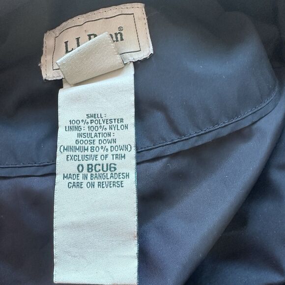 LL Bean Women’s Black Down Insulated Parka Puffer Ultrawarm Jacket M - Picture 4 of 11